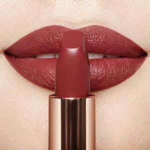 CHARLOTTE TILBURY LIPSTICK 💄 Color: Walk of No Shame - berry rose